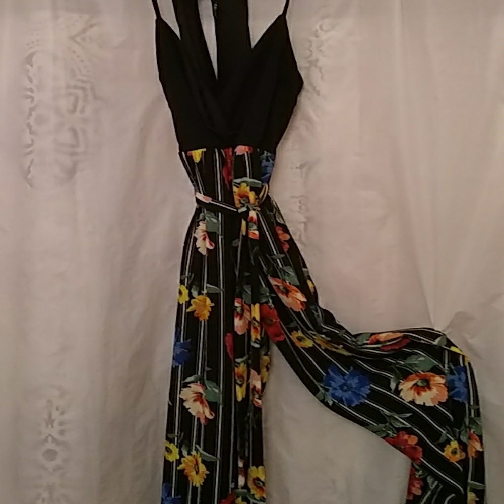 Pants suit.